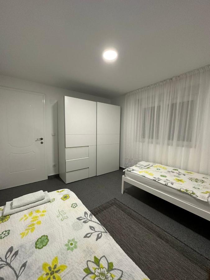Angelikatos Apartman Galambóc Kültér fotó